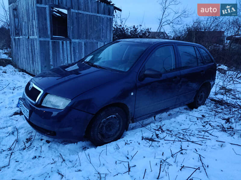 Хэтчбек Skoda Fabia 2003 в Львове