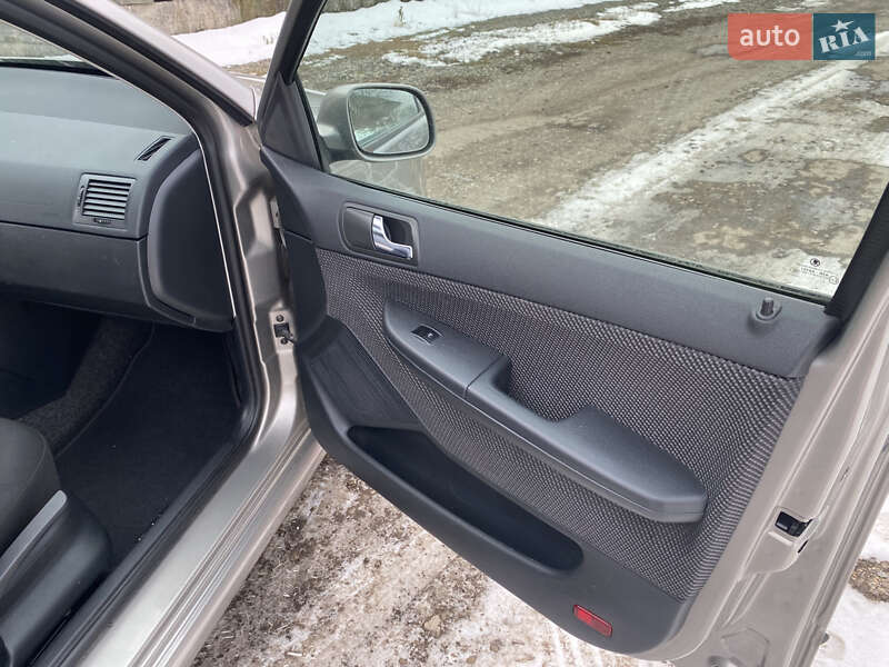 Универсал Skoda Fabia 2006 в Ивано-Франковске фото 29 Универсал Skoda Fabia 2006 в Ивано-Франковске