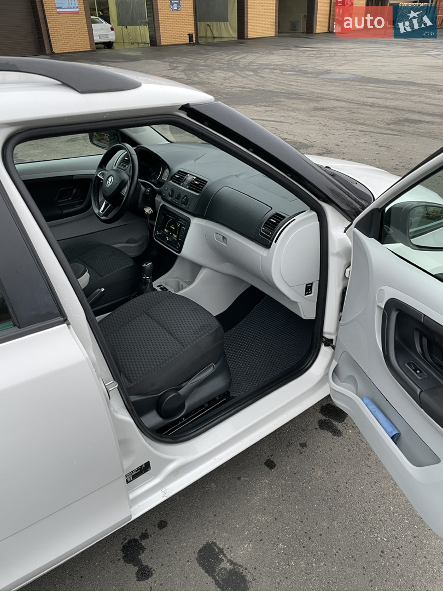 2014 Skoda Fabia - мініатюра 14