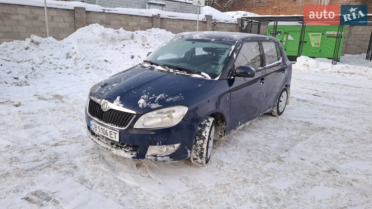 Продам Skoda Fabia 1,4 газ/бензин.
Машина рік стояла, заводиться їде.
переоформлення будь-яке