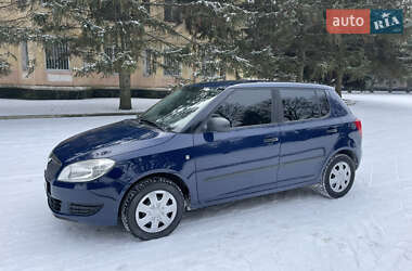 Хетчбек Skoda Fabia 2011 в Жовтих Водах