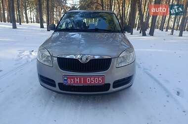 Універсал Skoda Fabia 2009 в Богодухіву