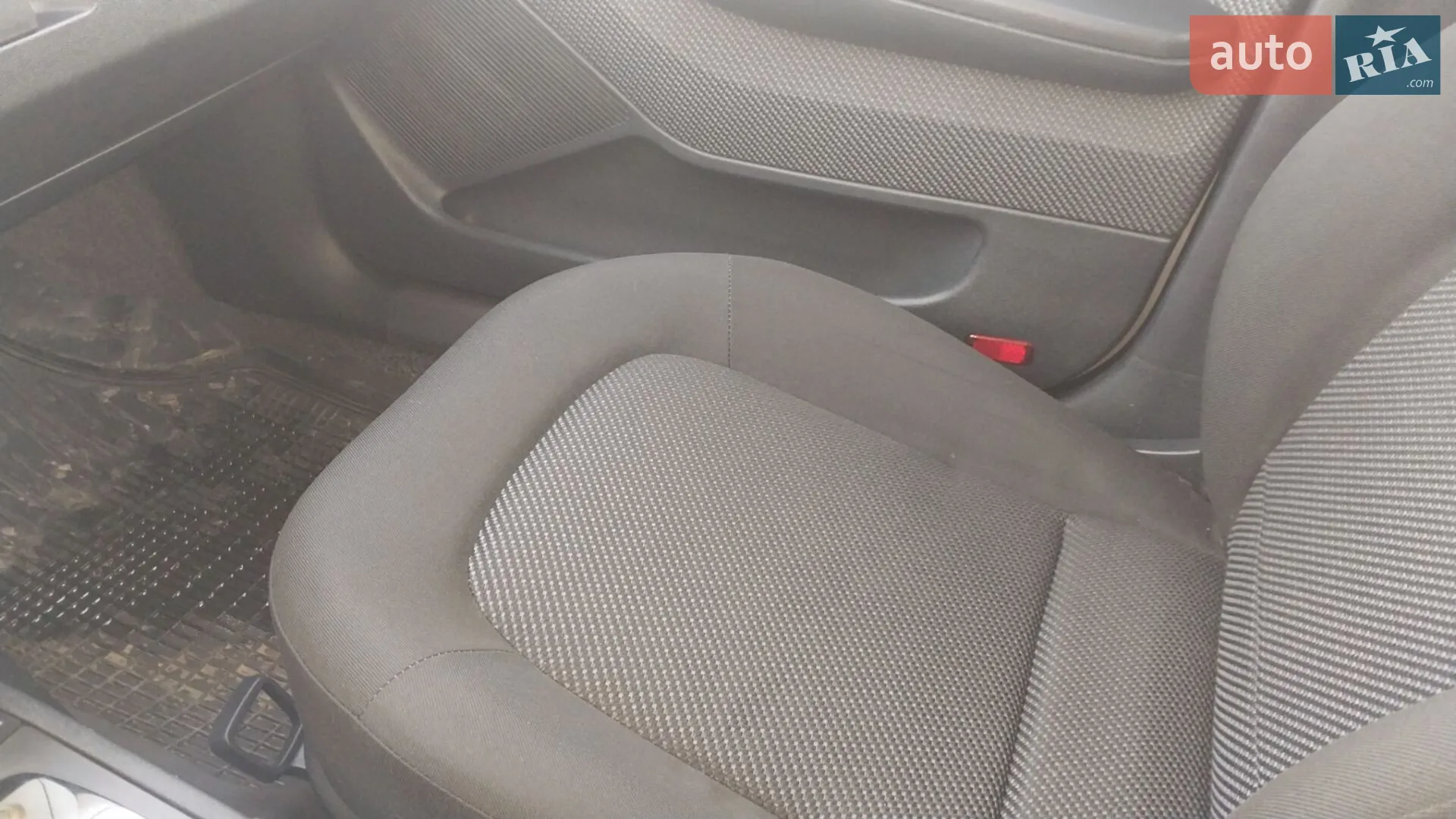 Skoda Fabia 2004 VIN TMBHC26Y254242940 фото оголошення 8 з 15