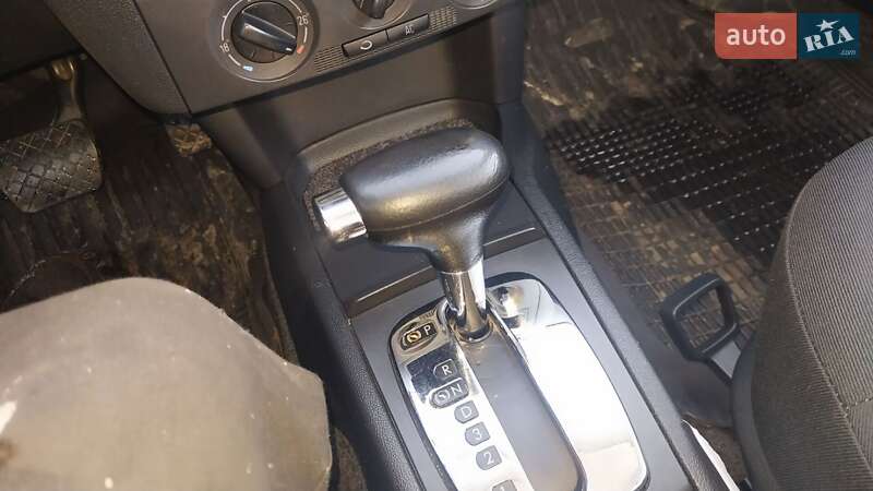 Универсал Skoda Fabia 2004 в Чернигове