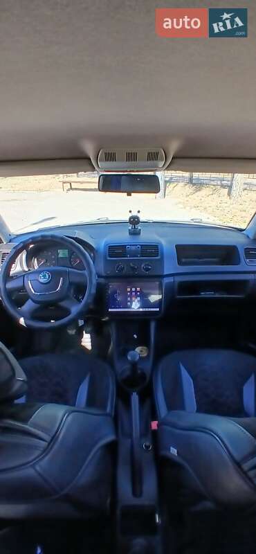 Хэтчбек Skoda Fabia 2012 в Богодухове