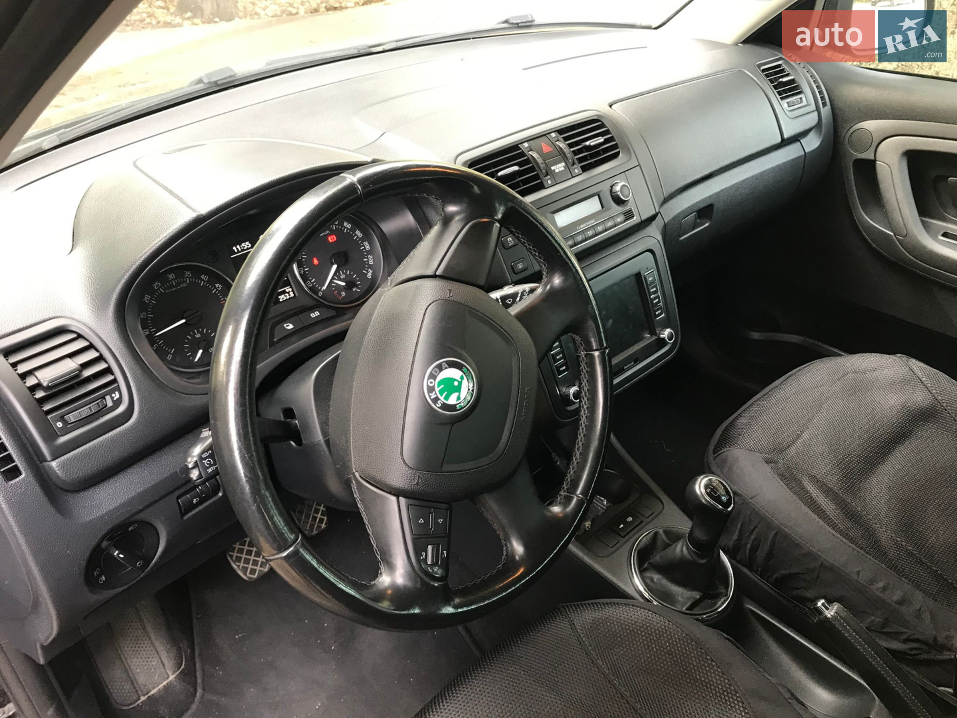 2011 Skoda Fabia - мініатюра 7