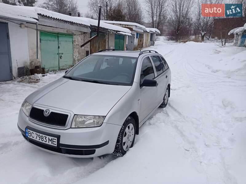 Универсал Skoda Fabia 2001 в Новом Роздоле