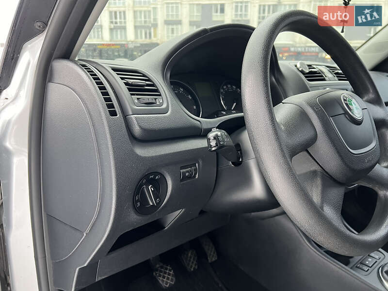 Универсал Skoda Fabia 2011 в Ивано-Франковске