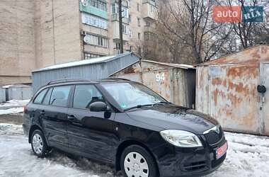 Универсал Skoda Fabia 2009 в Черновцах