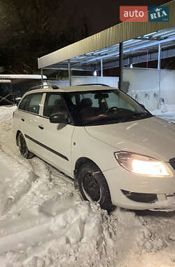 Универсал Skoda Fabia 2011 в Львове