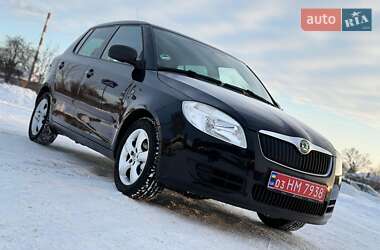 Хэтчбек Skoda Fabia 2010 в Харькове