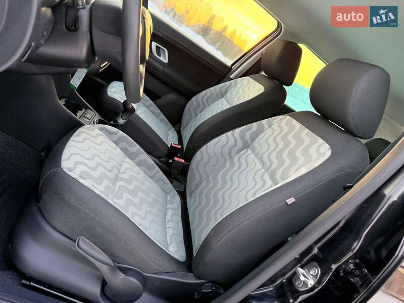 Хэтчбек Skoda Fabia 2009 в Харькове