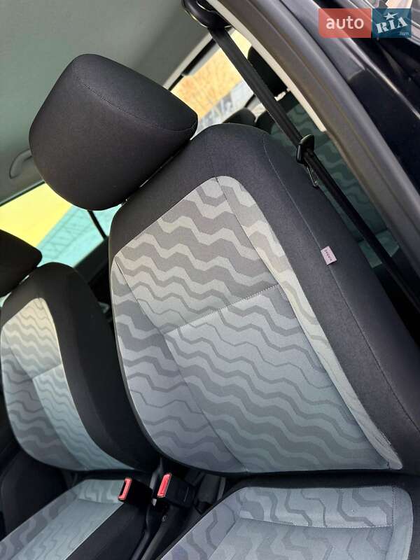 Хэтчбек Skoda Fabia 2009 в Харькове