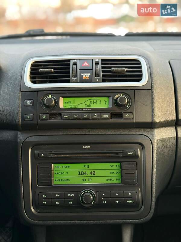 Хэтчбек Skoda Fabia 2009 в Харькове