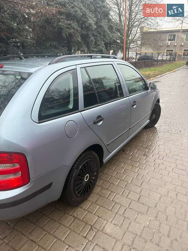 Универсал Skoda Fabia 2003 в Одессе