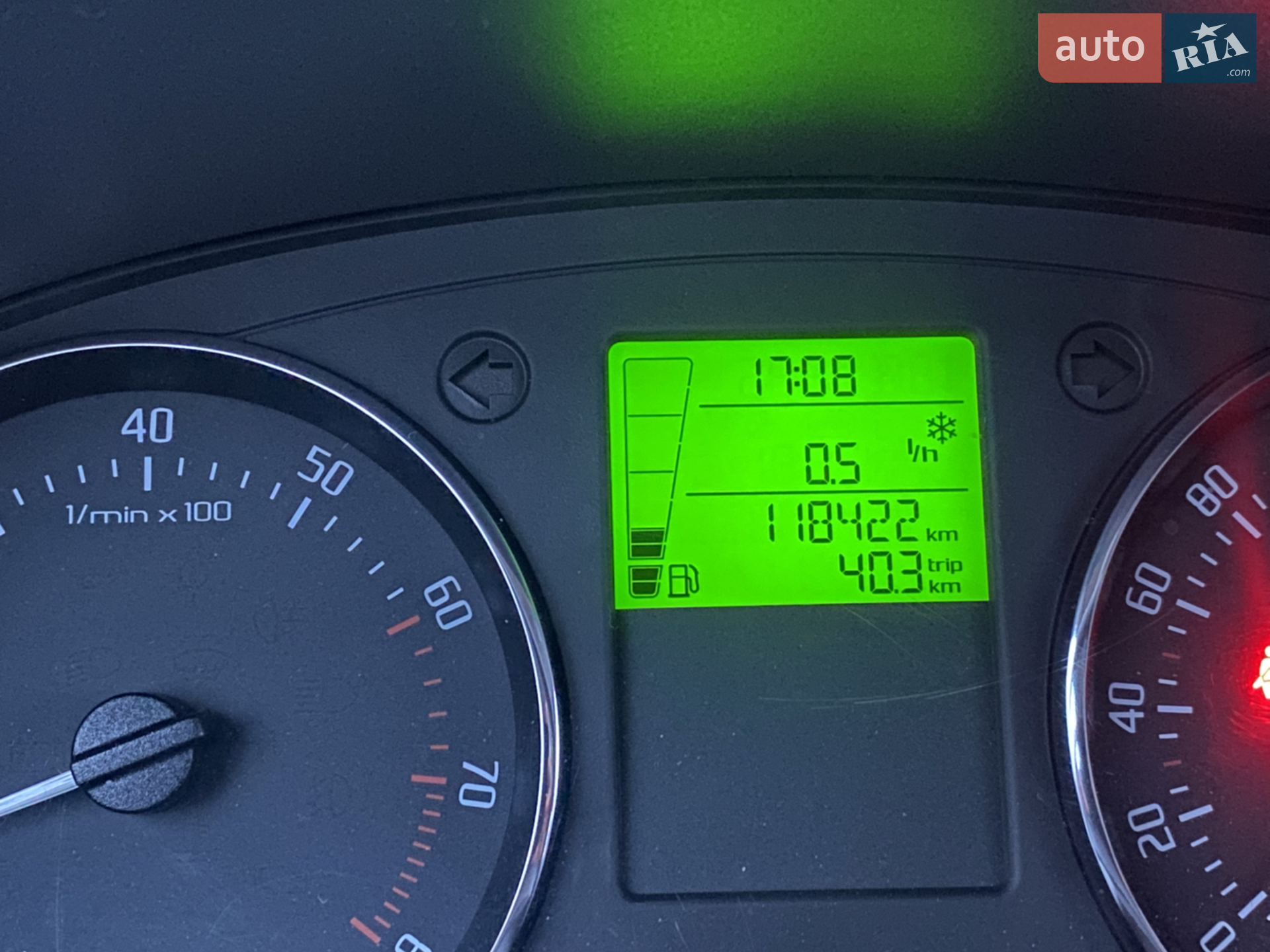 2010 Skoda Fabia - мініатюра 13
