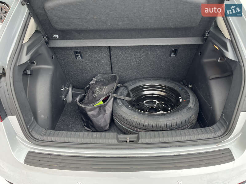 Хэтчбек Skoda Fabia 2024 в Киеве