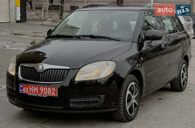 Универсал Skoda Fabia 2010 в Каменском