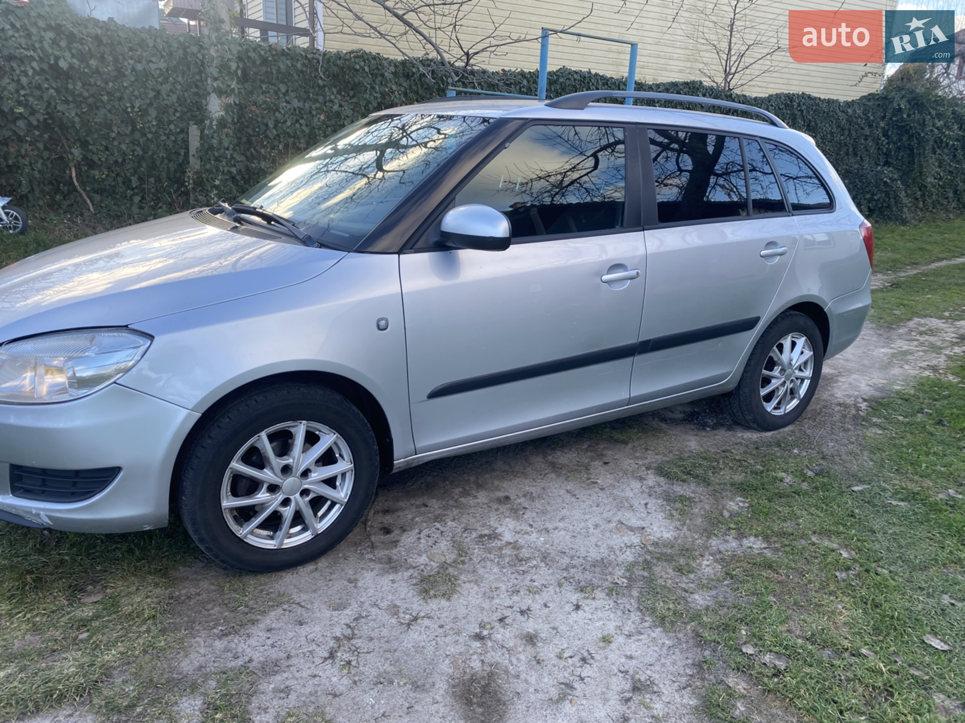 2010 Skoda Fabia - мініатюра 11