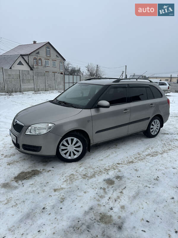 Универсал Skoda Fabia 2008 в Новой Водолаге фото 5 Универсал Skoda Fabia 2008 в Новой Водолаге