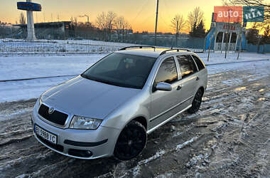 Универсал Skoda Fabia 2004 в Полтаве