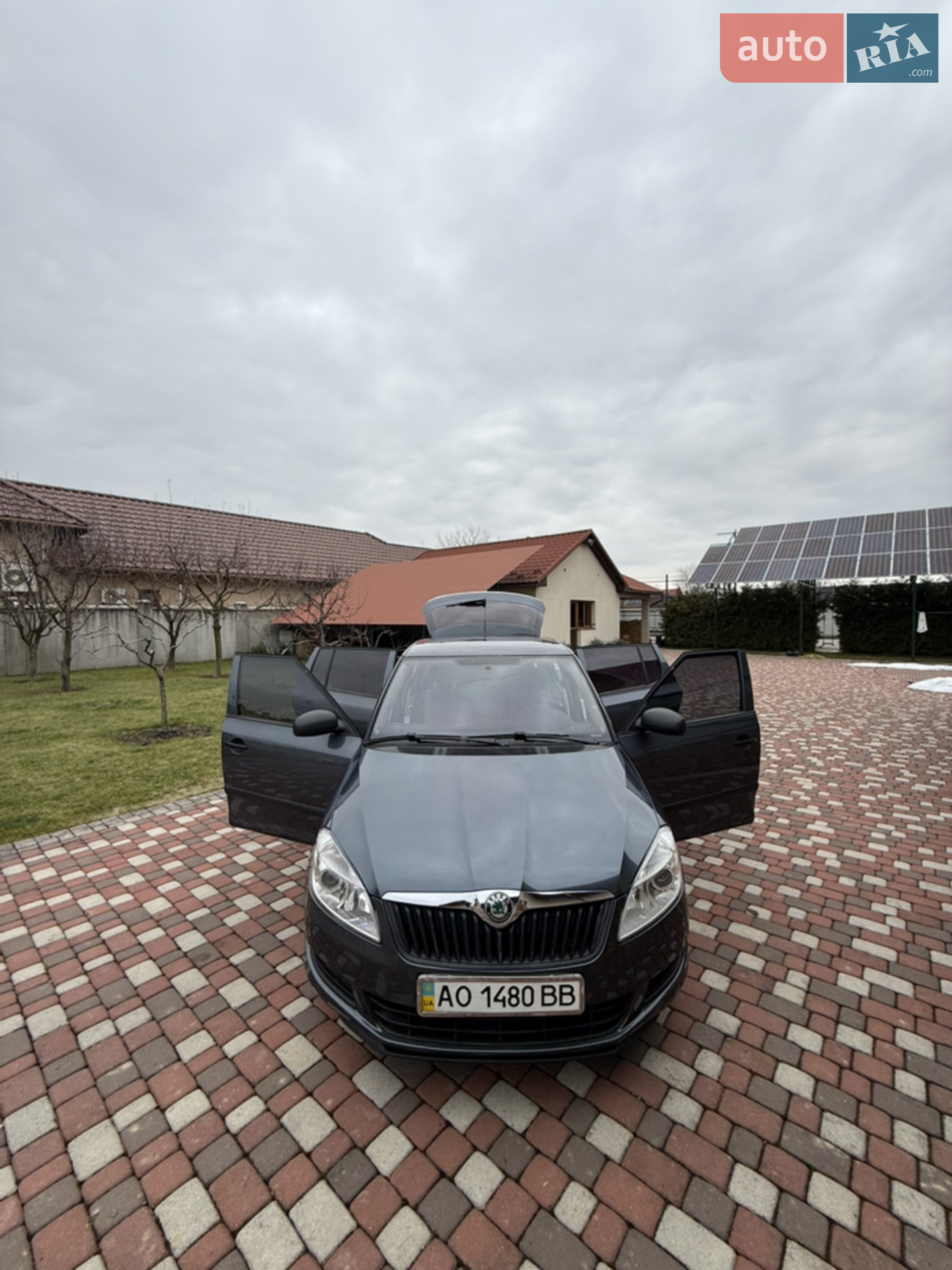 2010 Skoda Fabia - мініатюра 3