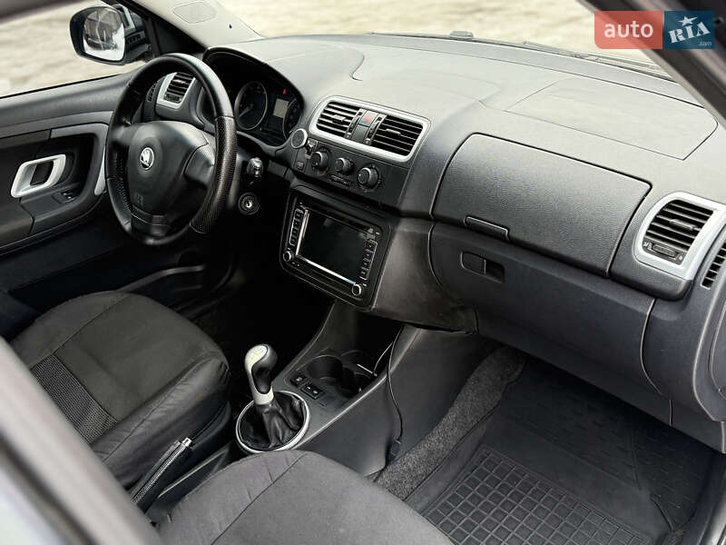 Хэтчбек Skoda Fabia 2007 в Киеве