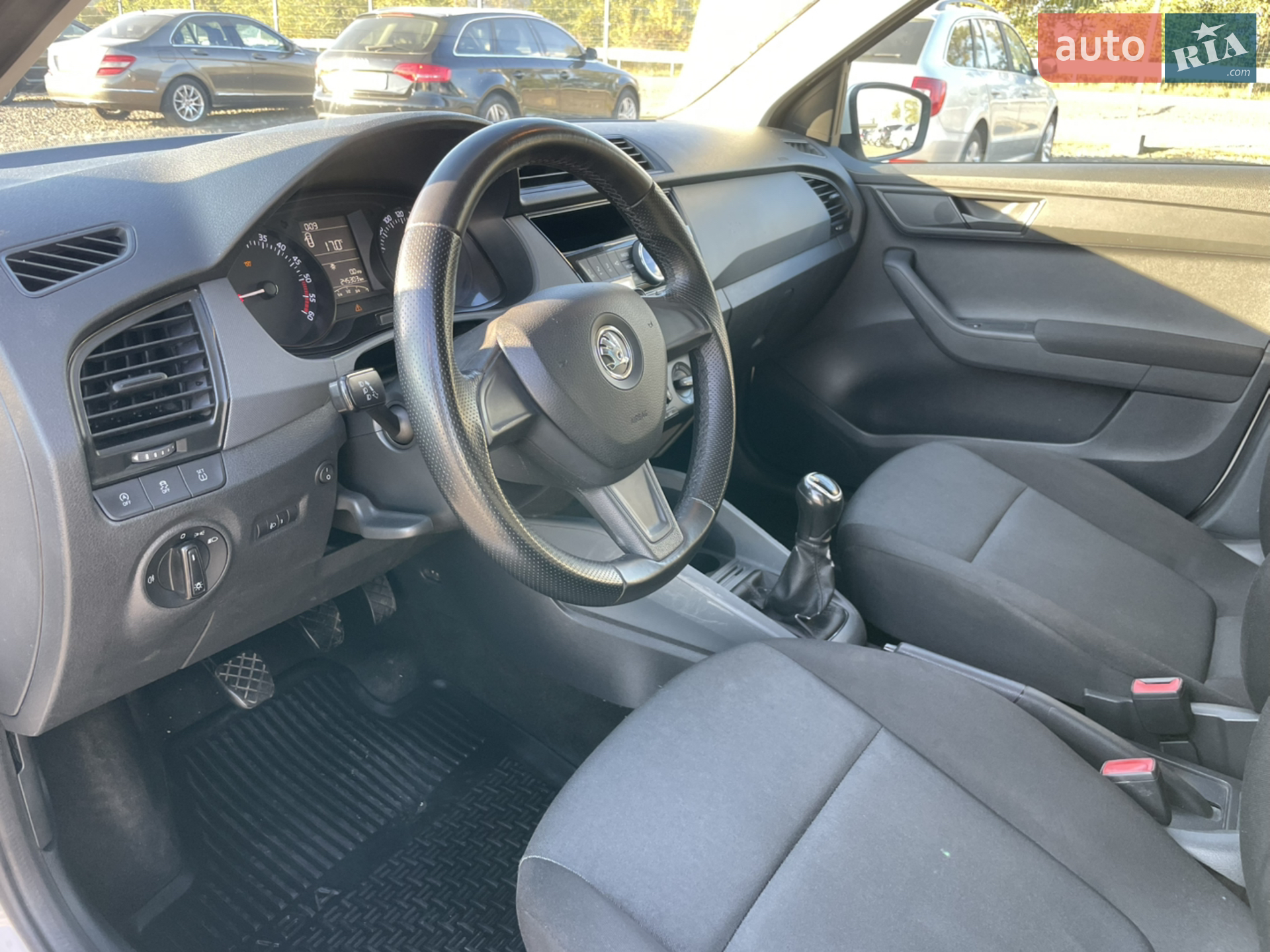 2015 Skoda Fabia - мініатюра 7