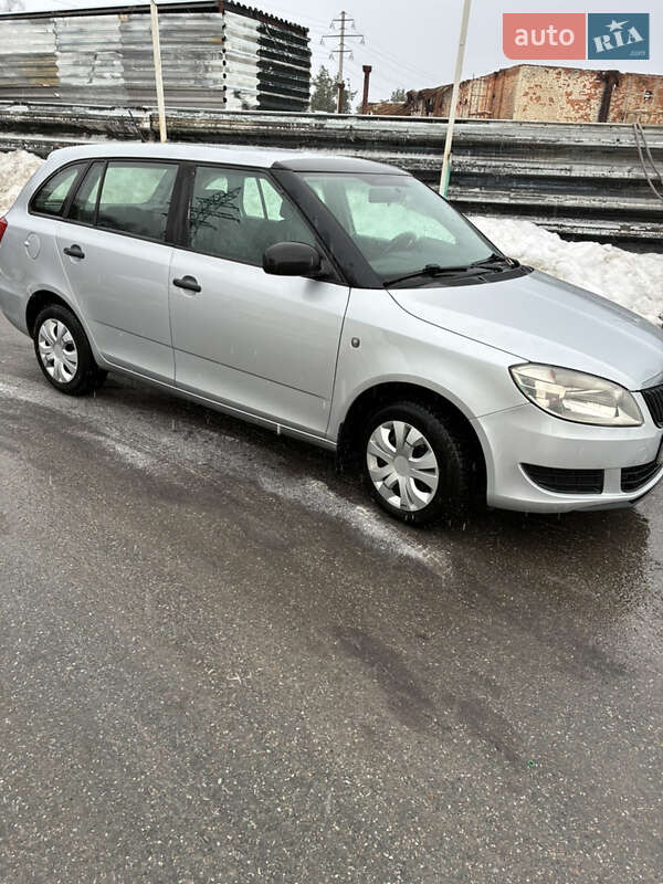 Универсал Skoda Fabia 2014 в Киеве