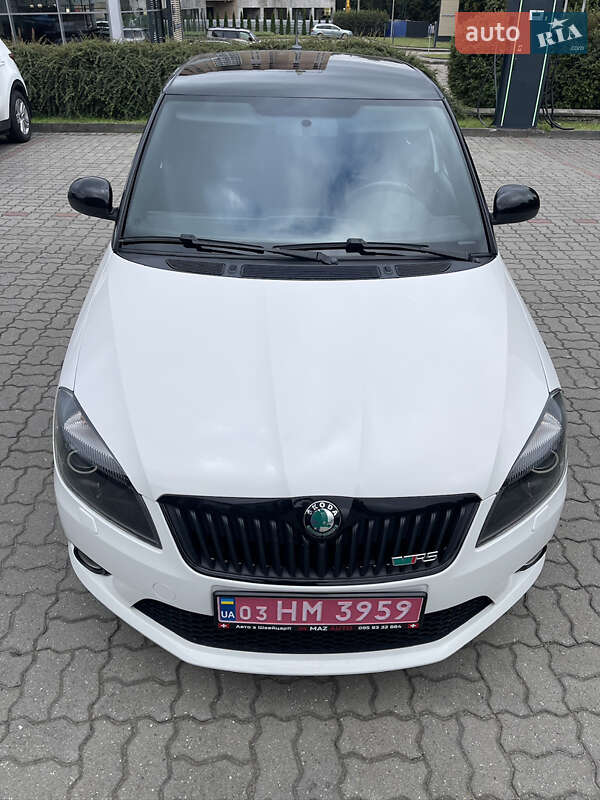 Хэтчбек Skoda Fabia 2012 в Луцке