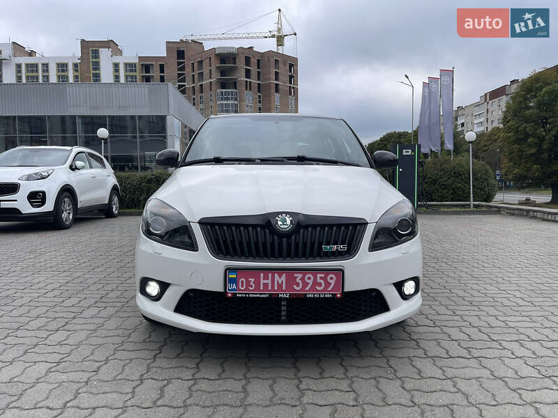 Хэтчбек Skoda Fabia 2012 в Луцке