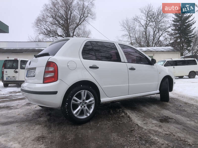 Хэтчбек Skoda Fabia 2003 в Самборе фото 12 Хэтчбек Skoda Fabia 2003 в Самборе