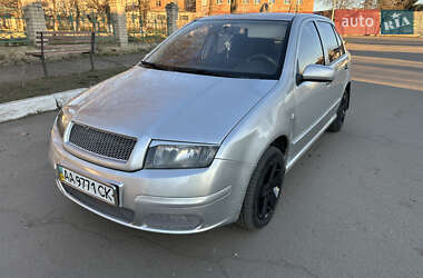 Хетчбек Skoda Fabia 2004 в Первомайську