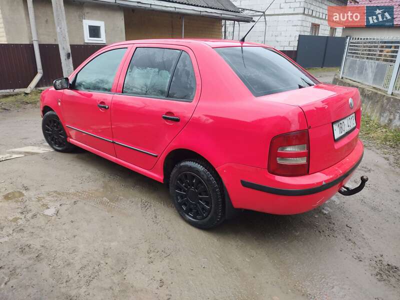 Седан Skoda Fabia 2002 в Тячеве