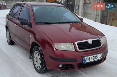 Хэтчбек Skoda Fabia 2005 в Малине