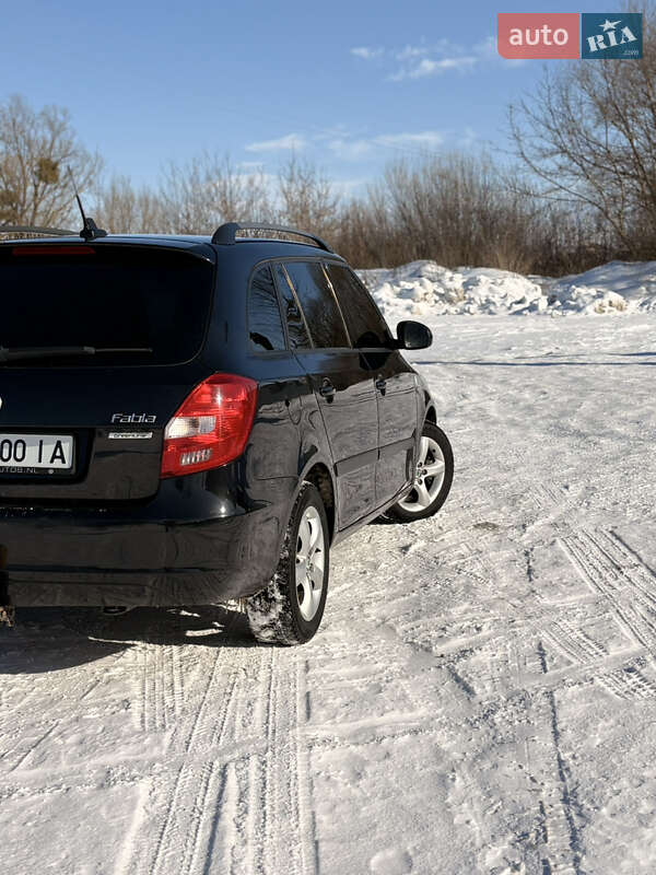 Универсал Skoda Fabia 2012 в Золочеве