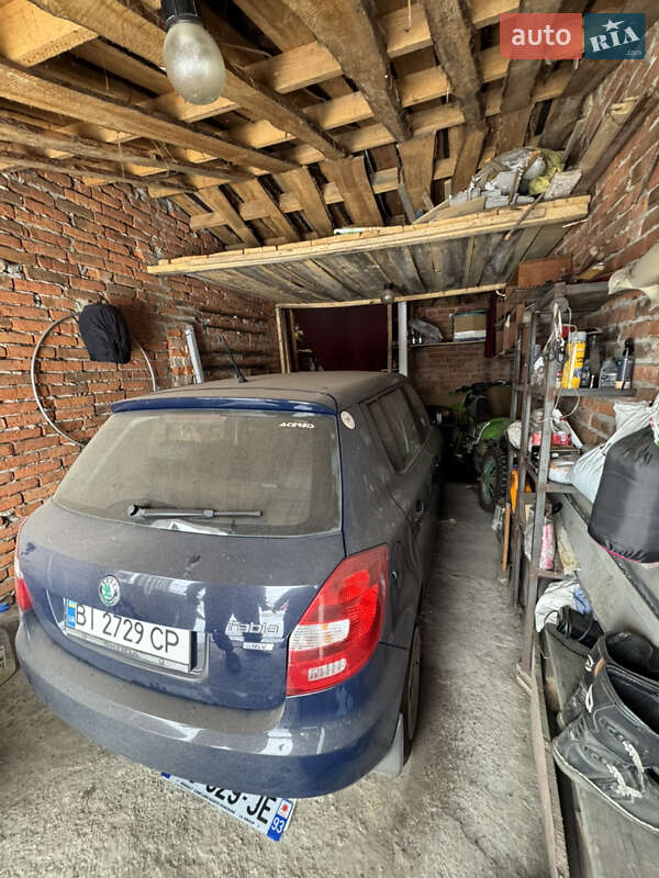 Хэтчбек Skoda Fabia 2012 в Лубнах