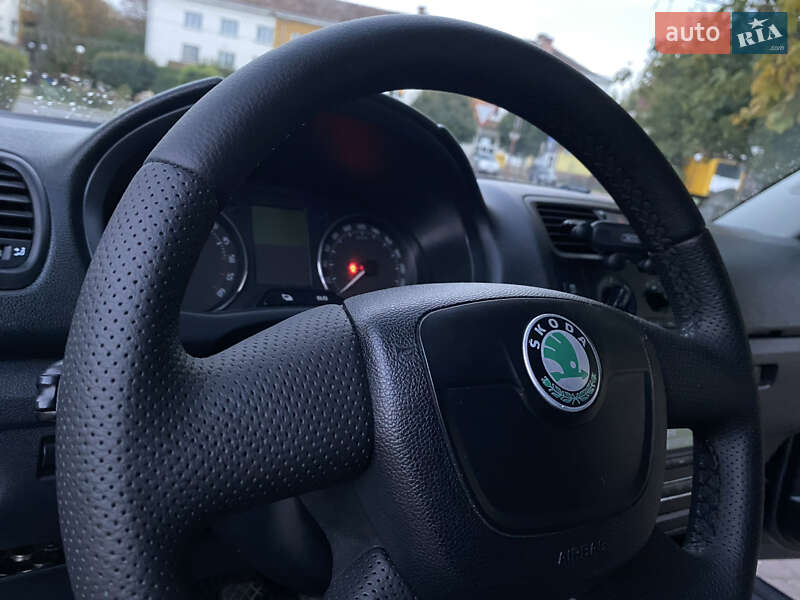 Универсал Skoda Fabia 2011 в Ужгороде