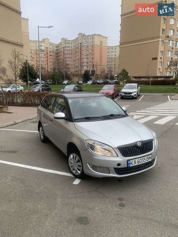 Универсал Skoda Fabia 2011 в Киеве