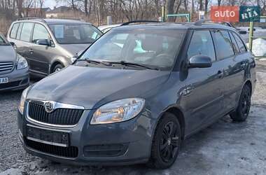 Універсал Skoda Fabia 2008 в Рівному