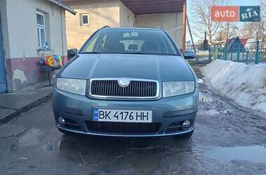 Универсал Skoda Fabia 2006 в Ровно