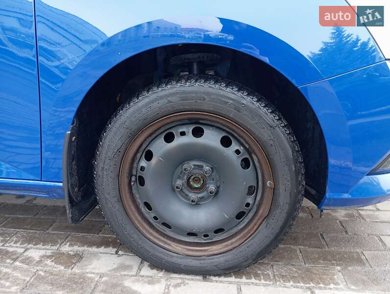 Универсал Skoda Fabia 2021 в Киеве