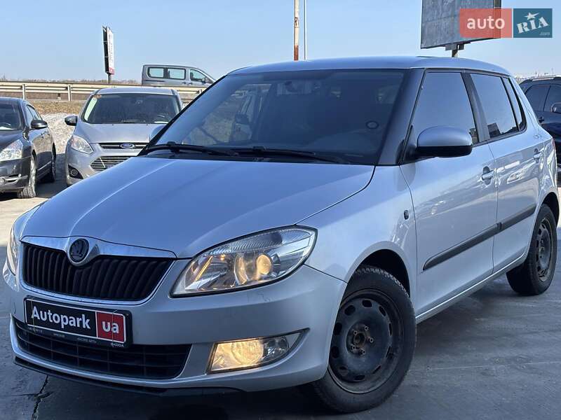 Хэтчбек Skoda Fabia 2011 в Львове