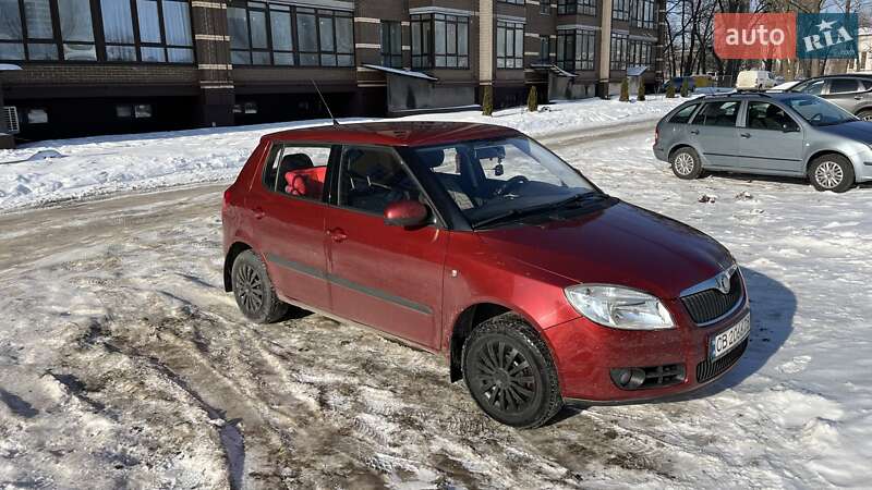 Хэтчбек Skoda Fabia 2008 в Чернигове