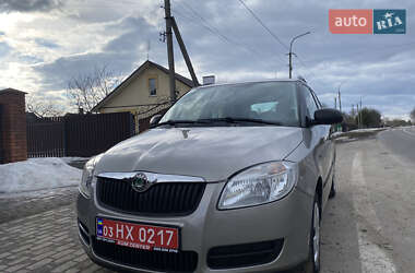 Універсал Skoda Fabia 2009 в Луцьку