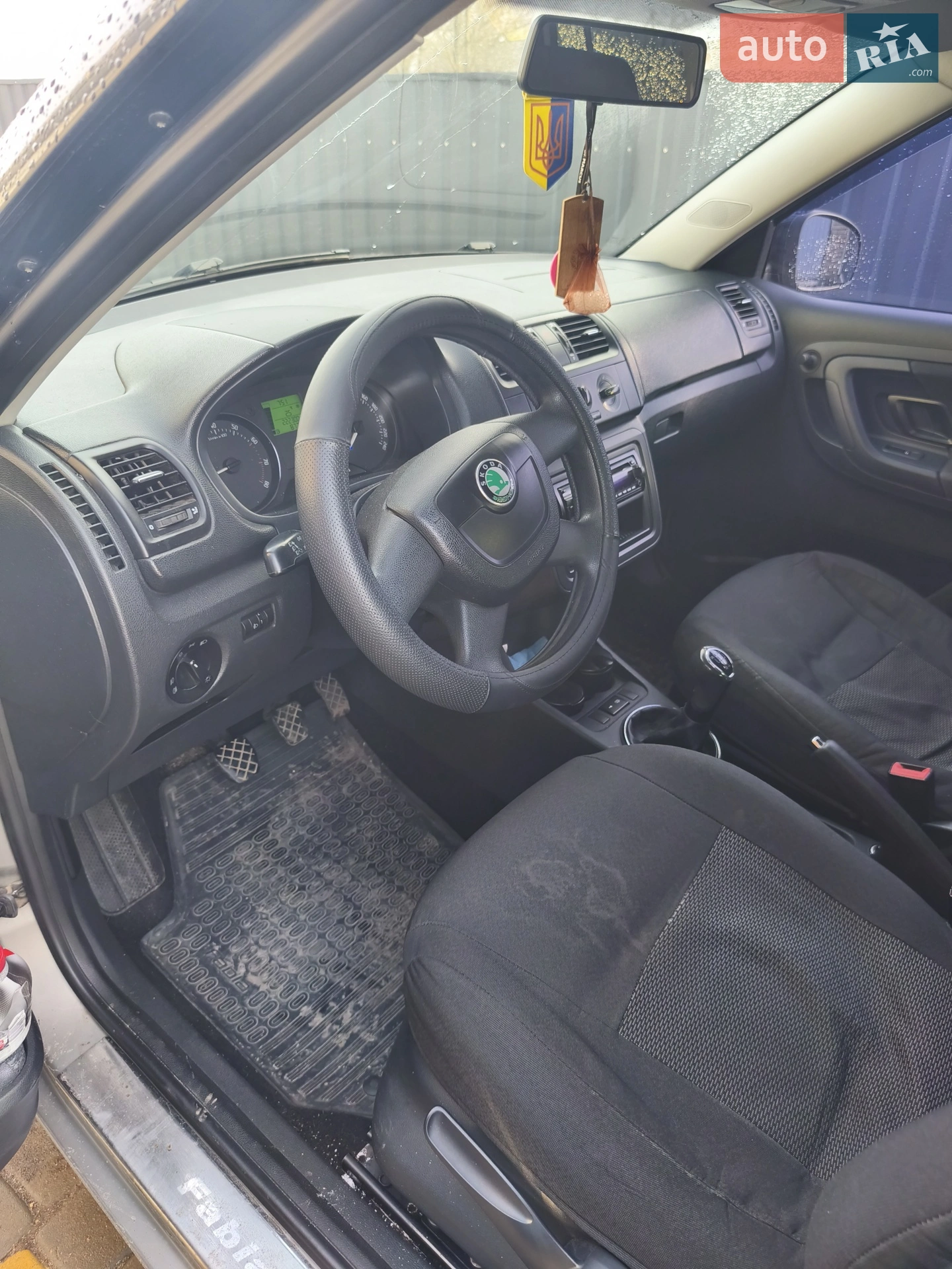 2011 Skoda Fabia - мініатюра 6