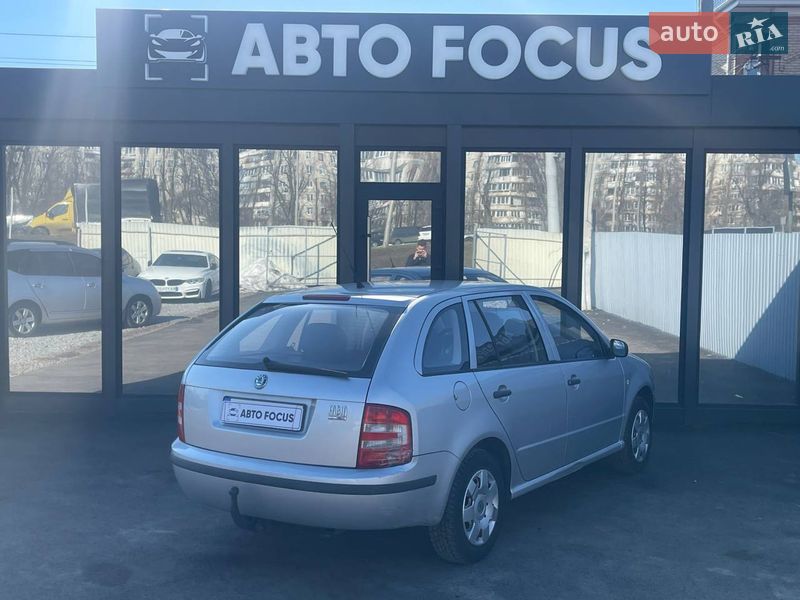 Хэтчбек Skoda Fabia 2006 в Киеве