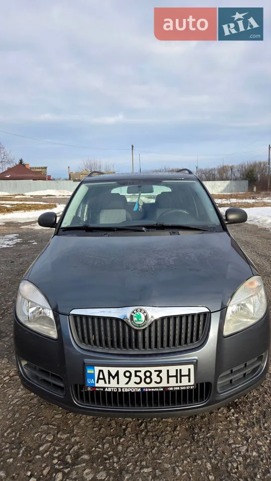 2010 Skoda Fabia - мініатюра 33