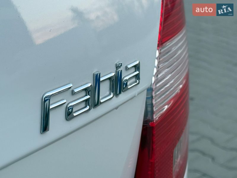 Универсал Skoda Fabia 2012 в Ровно