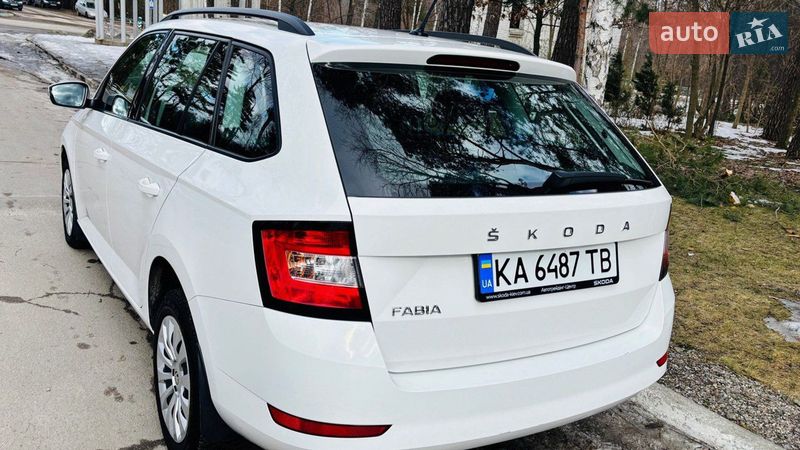 Універсал Skoda Fabia 2021 в Києві
